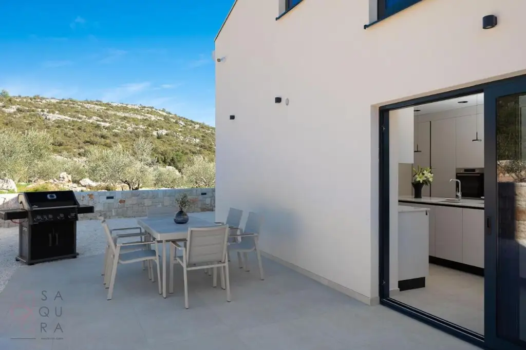 Family House Marina – Ihr mediterraner Rückzugsort mit Potenzial