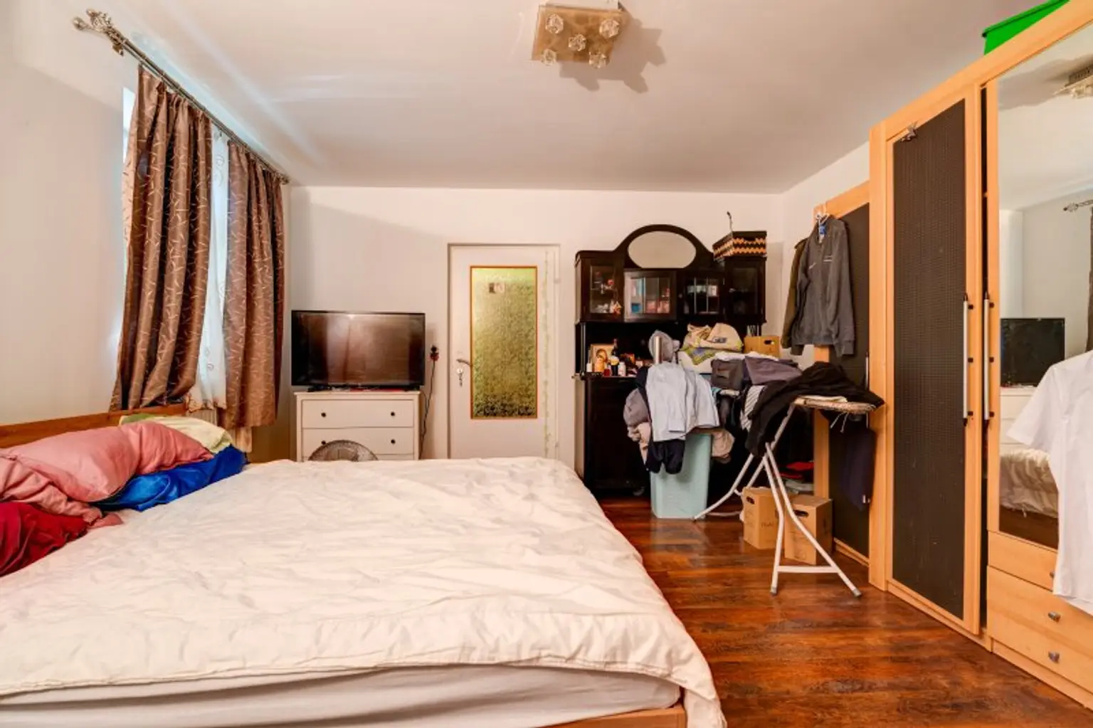 Schlafzimmer Einheit 2