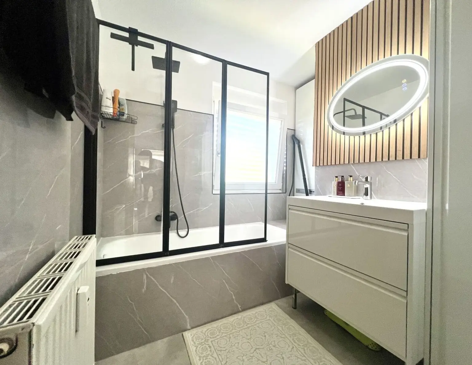Bregenz: 4-Zimmer-Dachgeschosswohnung als Familienparadies mit Balkon & Tiefgaragenplatz