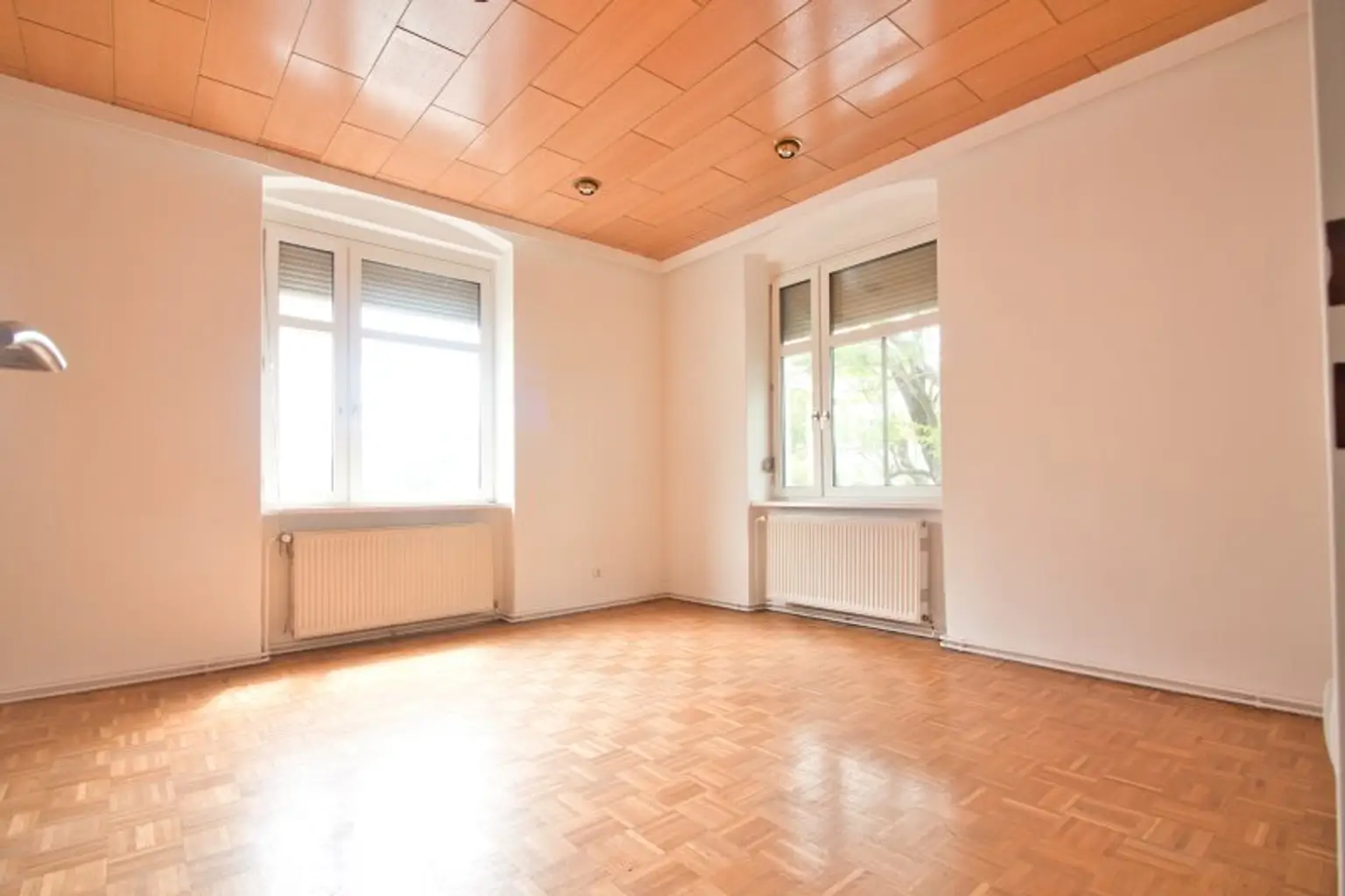 Top Grundriss | gepflegte, helle 2-Zimmer-Wohnung mit separater Küche | Kurzzeitvermietung möglich