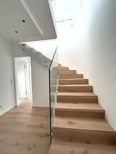 Wohnen mit Weitblick: Stilvolle 2-Ebenen-Wohnung mit Terrassen in der Sieveringerstraße