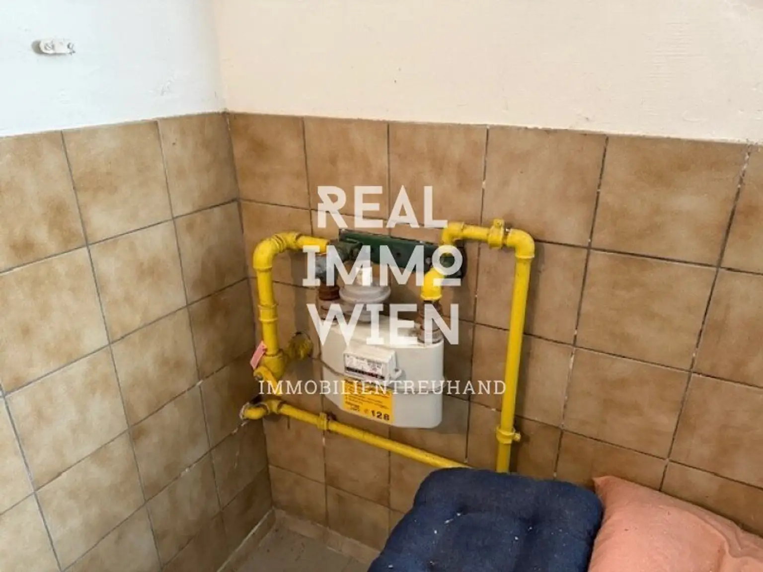 Perfekt gelegenes EFH in Villach: ca.160 m² Wfl, Garten, Balkon & Stadtblick! 370.000 €