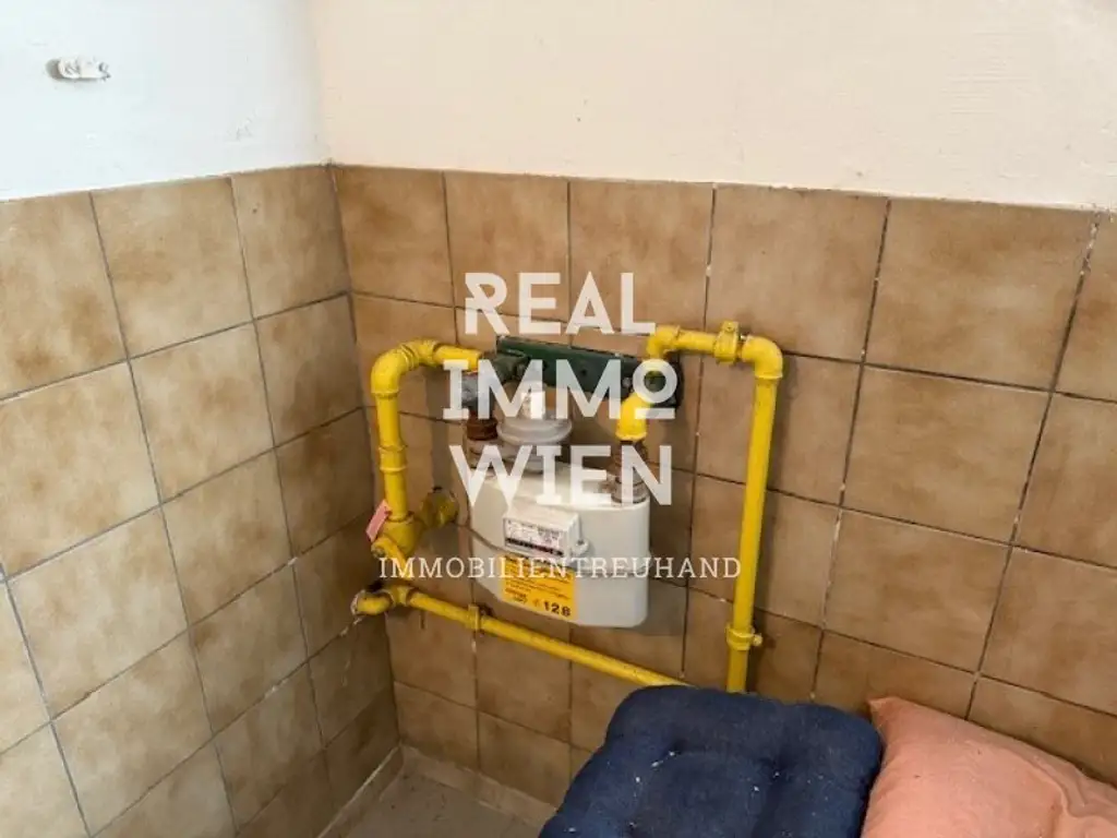 Perfekt gelegenes EFH in Villach: ca.160 m² Wfl, Garten, Balkon & Stadtblick! 370.000 €