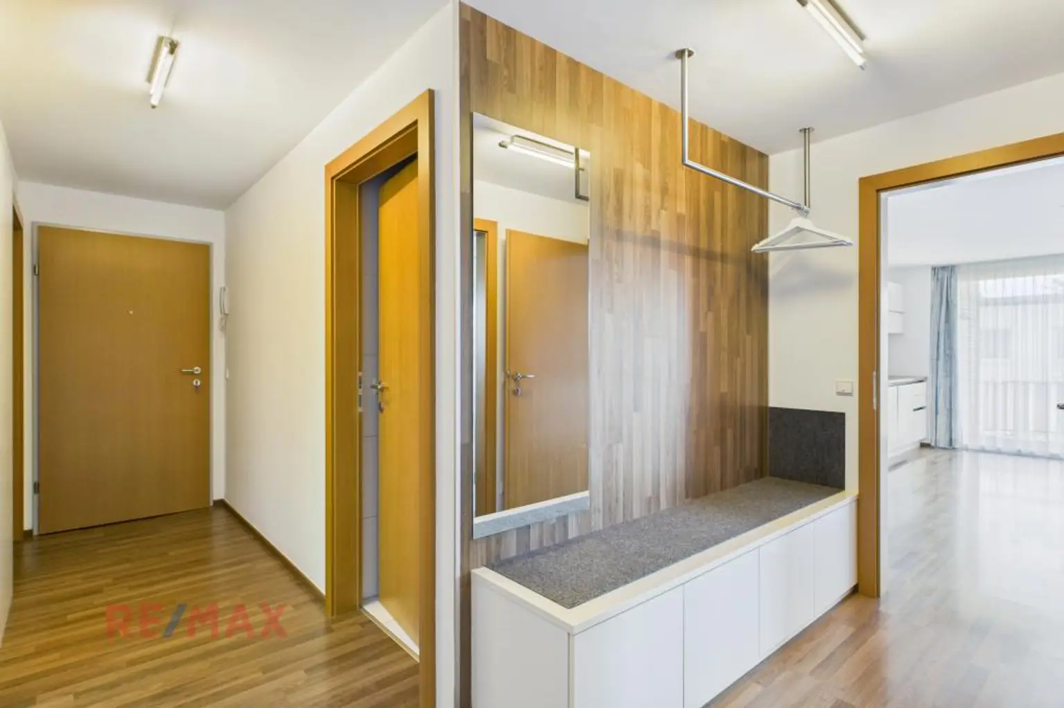 Ruhig gelegene Dachgeschosswohnung mit hochwertiger Ausstattung nahe Stadtzentrum