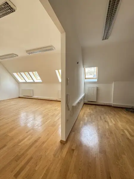 Moderne Büro-/Praxisfläche in 1040 Wien