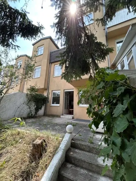 +TOP ANGEBOT € 444.444.- + REIHENHAUS in idyllischer RUHELAGE mit romantisch gepflegter GARTENANLAGE - Eigentum mit Terrasse, VOLLKELLER und Garage!