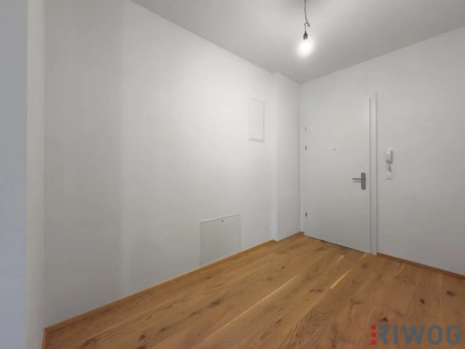 HERBSTAKTION - NEUE PREISE | 2-Zimmer Altbauwohnung mit geräumiger Wohnküche | Fernwärme