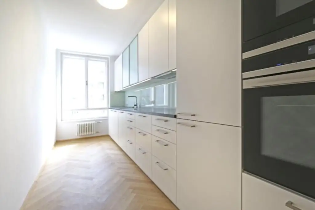 Helle 3-Zimmer-Wohnung mit Balkon im Herzen der Wiener Innenstadt