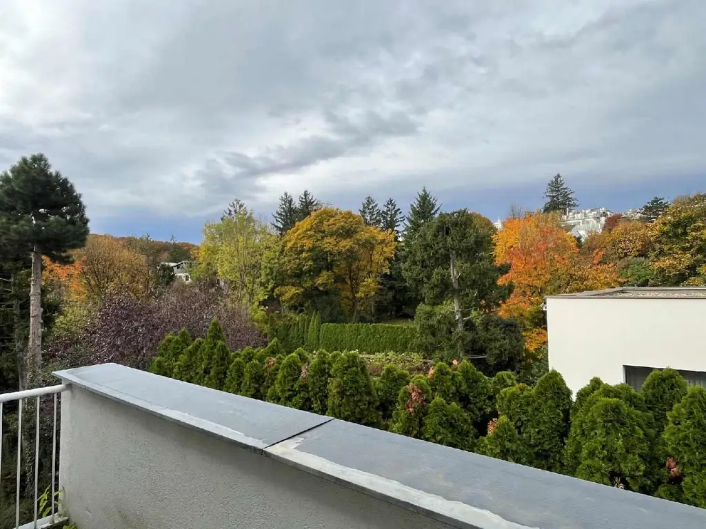 Großzügige 4-Zimmer-Dachgeschoßwohnung mit Loggia und herrlichem Grünblick in Neustift am Walde