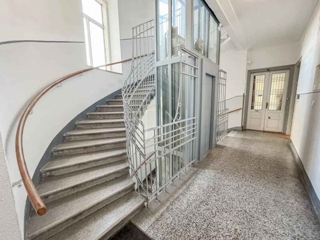 Sanierungsobjekt mit Potenzial in beliebter Lage des 4. Bezirks!