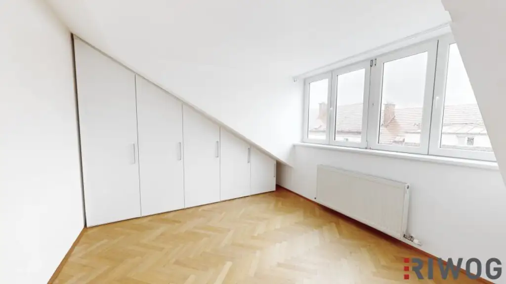 HELLE DACHTERRASSENWOHNUNG in der Odoakergasse