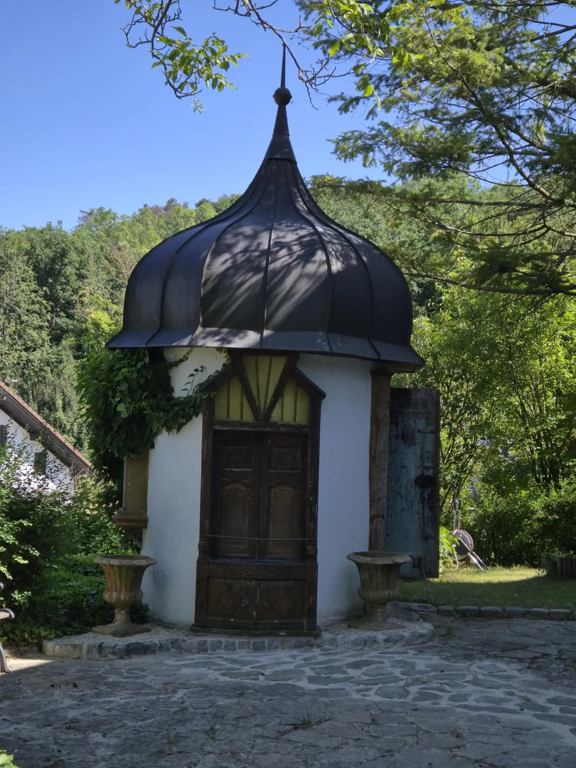 WOHNEN MIT STIL - MIT ANMUT UND CHARAKTER EINES SCHLOSSES