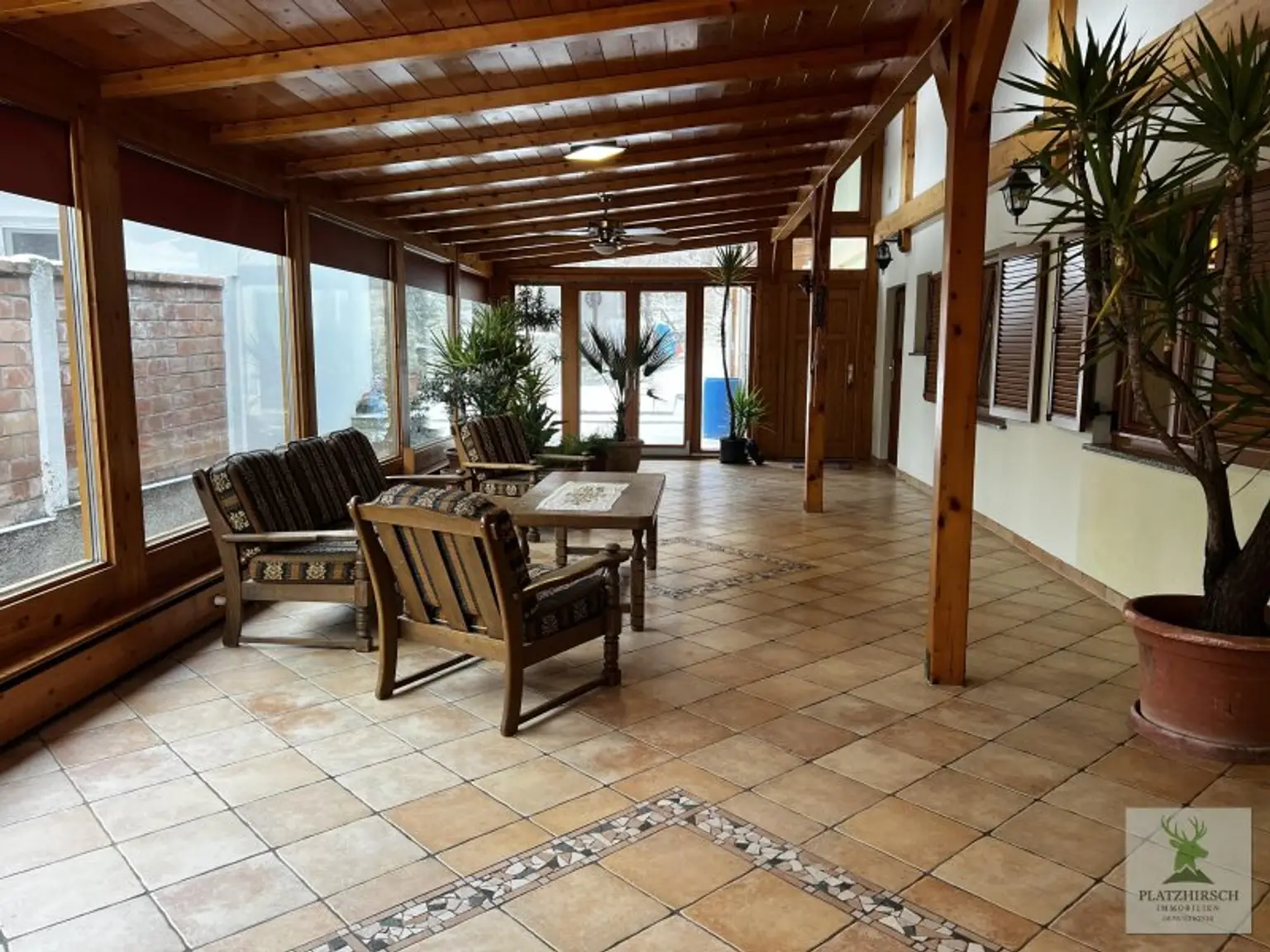 Einzigartiges Liebhaberobjekt mit toskanischem Flair, riesigem Garten, herrlichem Wintergarten, in Prottes - 35 Min von Wien - 8 Minuten von Gänserndorf