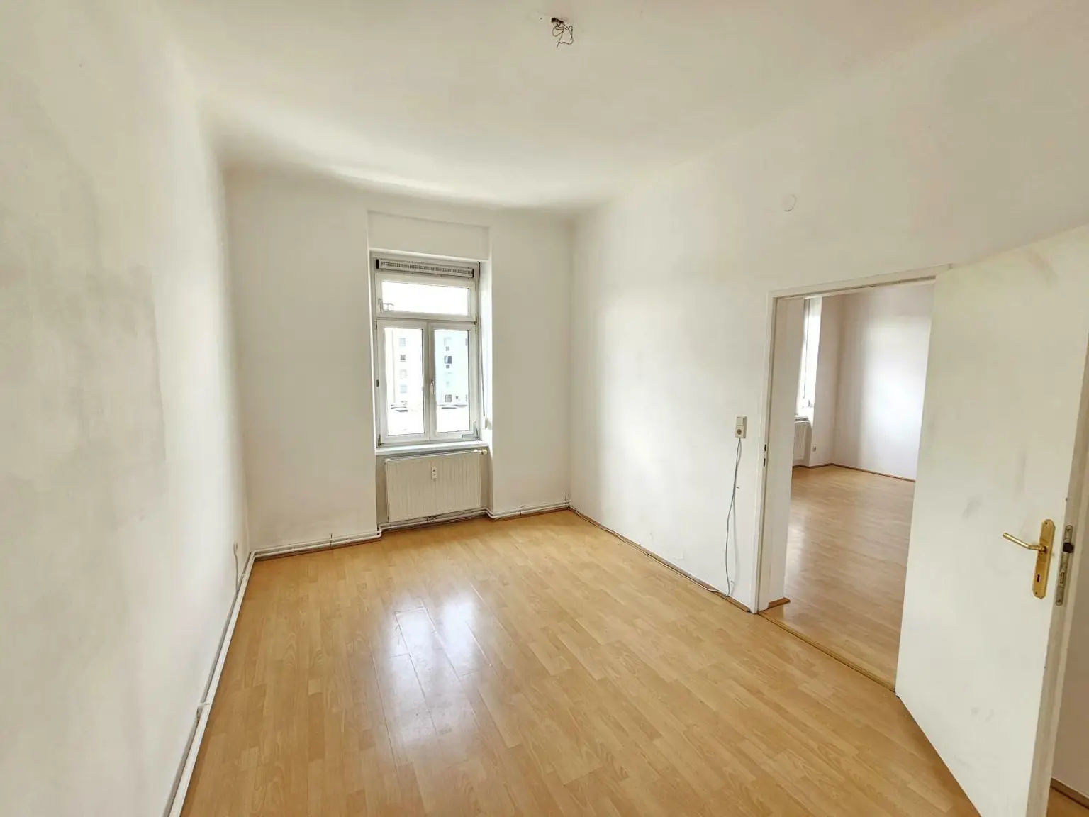 2 Zimmer nähe XXX-Lutz - Eigentum, ab sofort beziehbar - H11/13  ++Videorundgang++