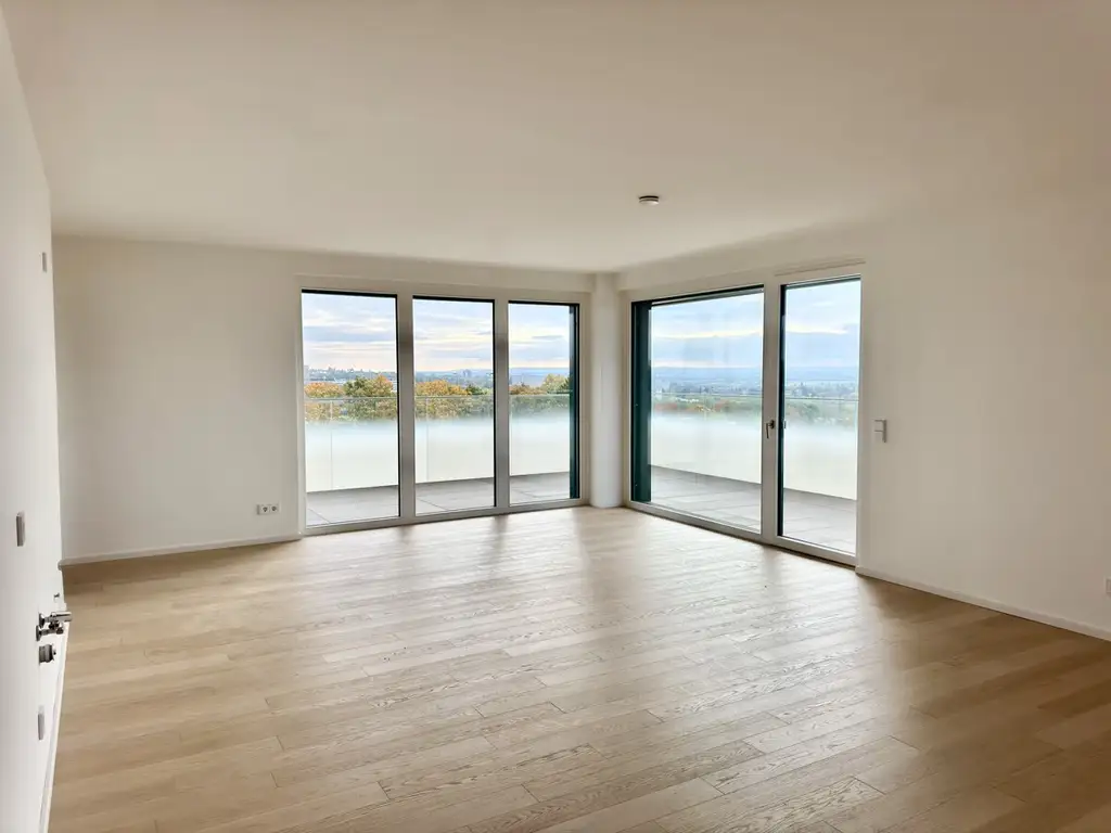 Provisionsfrei und fertig: Luxuriöse Balkonwohnung für Naturliebhaber! Ruhig und einzigartig