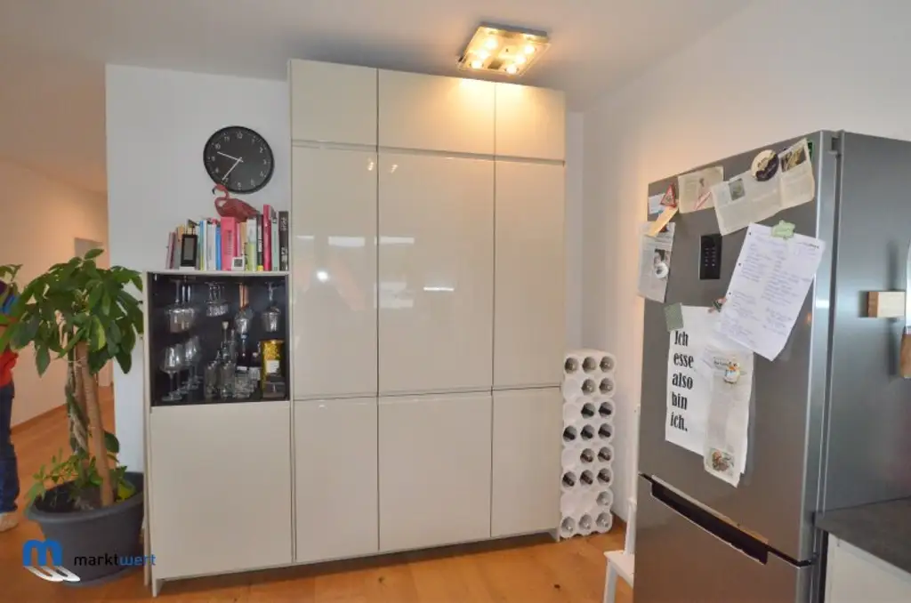 Traumhafte 4-Zimmer-Wohnung mit Loggia, Terrasse, Hobbyraum, TG-Stpl. in Linz-Urfahr!