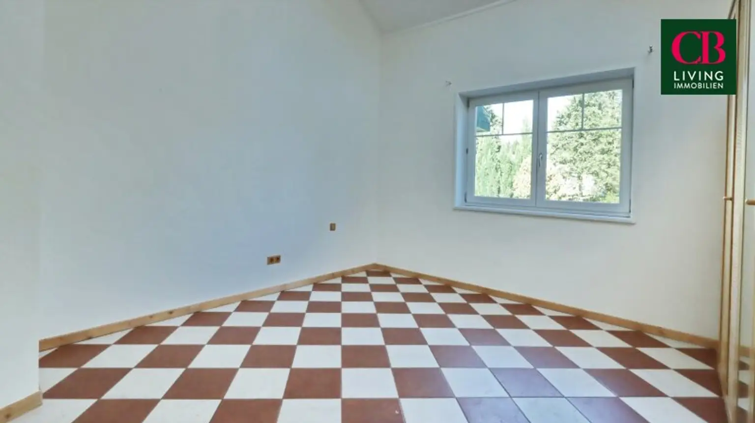 Großzügige Villa mit gepflegtem Garten