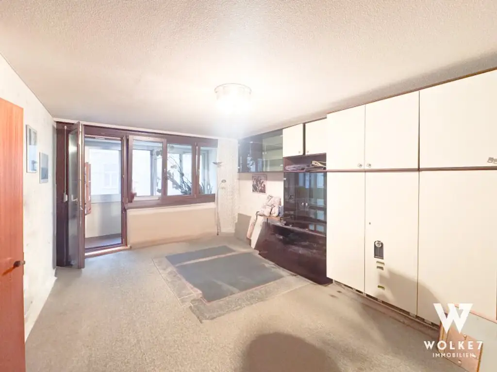 Sanierungsbedürftige 3-Zimmer-Wohnung mit Loggia, separate Küche | Türkenschanzpark | S45, 10A, 40,41,9 | Gersthof