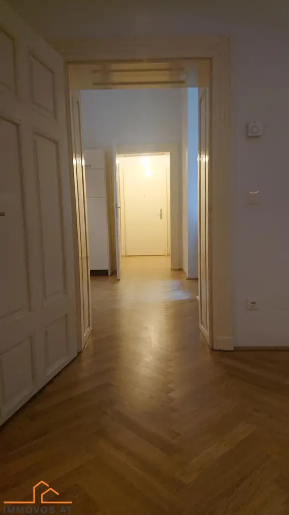 BÜRORÄUMLICHKEITEN  ** IN PROMINENTER LAGE  ** ZUR UNBEFRISTETEN VERMIETUNG