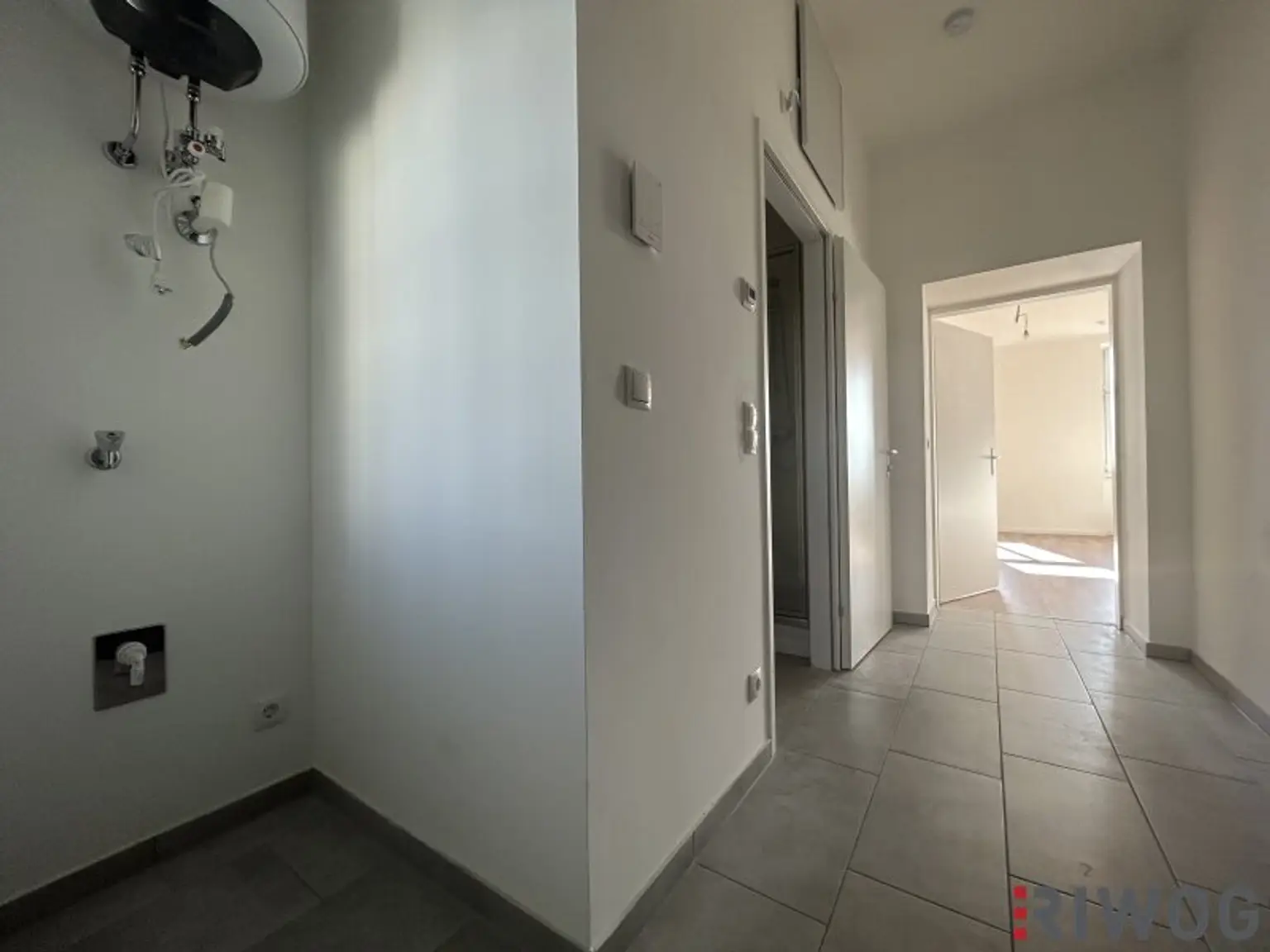 Nähe U1 Keplerplatz - ERSTBEZUG - 1 Zimmer mit Wohnküche - Nähe Wiener Hauptbahnhof