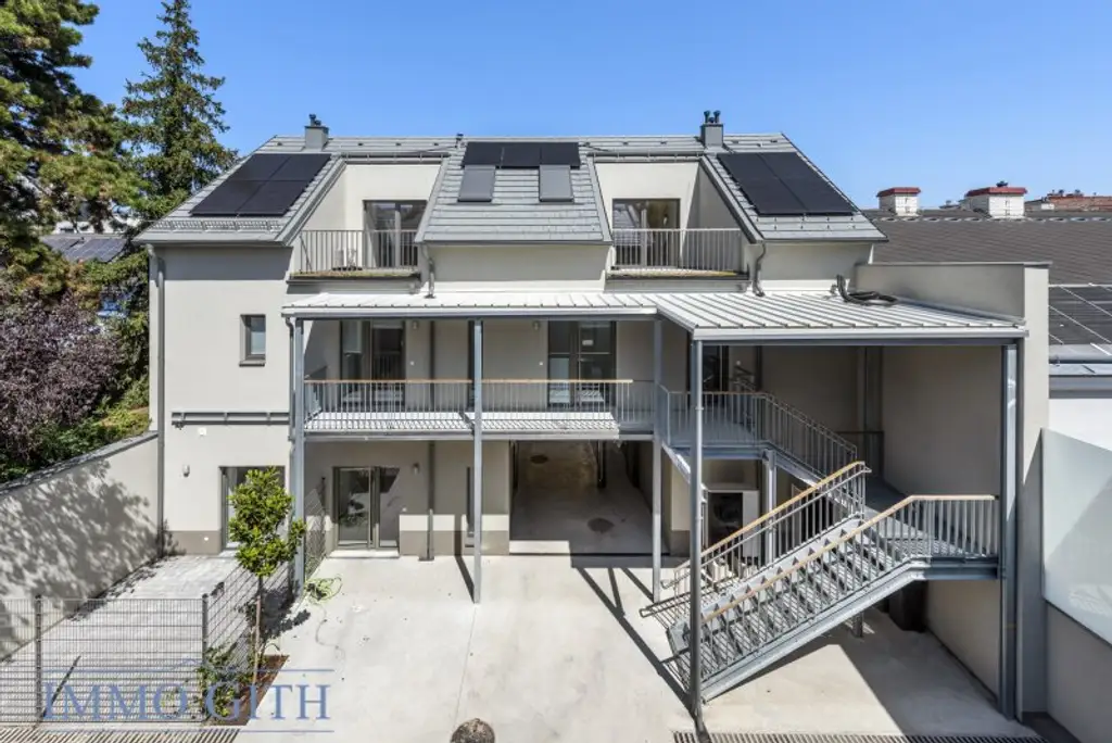 EXKLUSIVES TOWNHOUSE MIT GARTEN, PV-ANLAGE & DESIGNAUSSTATTUNG ZU KAUFEN – WIEN DIREKT VOR DER TÜR