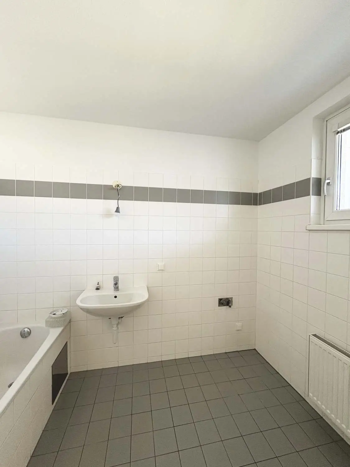 Gefördert und unbefristet - 2 Zimmer Loggiawohnung - 
Nähe Donau und U2 - FINANZIERUNGSBEITRAG