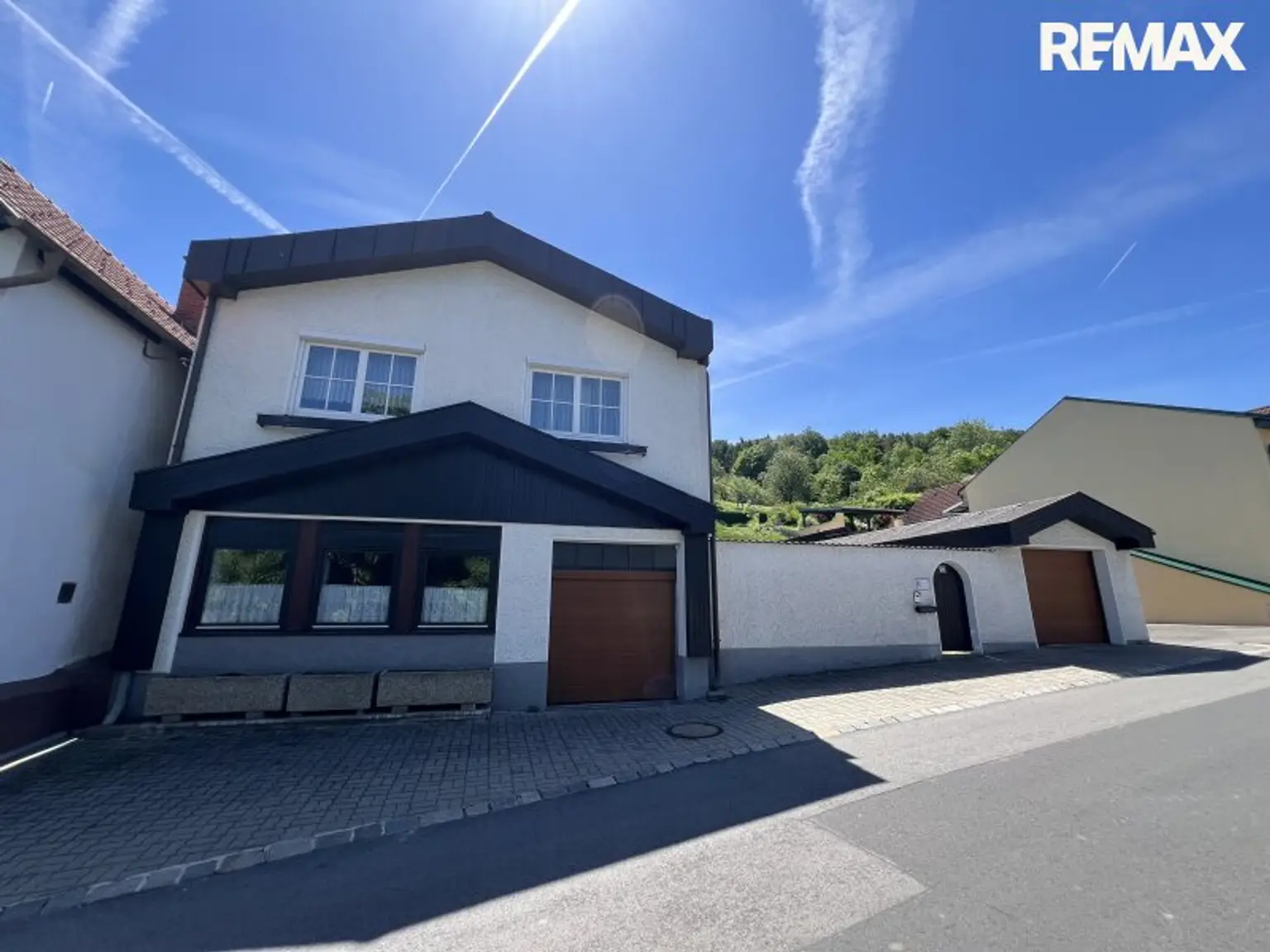 Burgblick! Charmantes Einfamilienhaus mit Garten, Terrasse und Wellnessbereich in Forchtenstein!