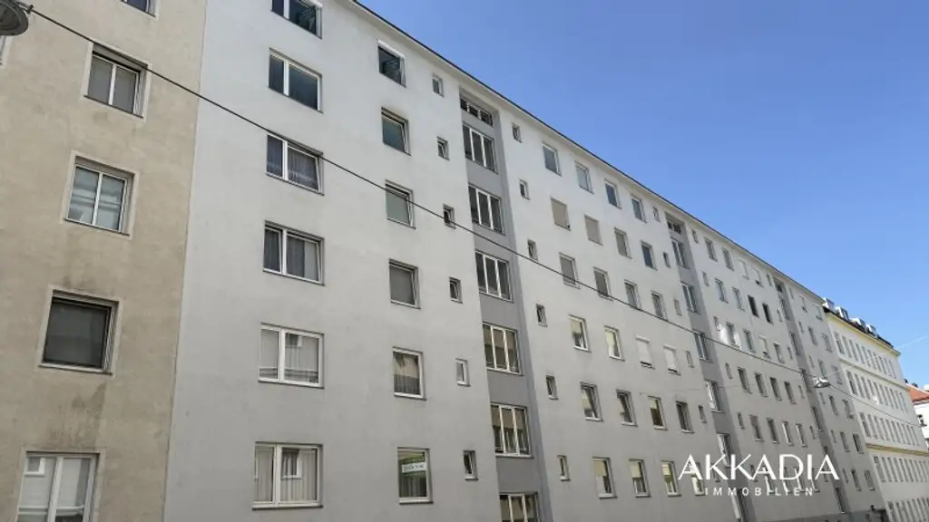 Gepflegte Neubauwohnung mit Loggia