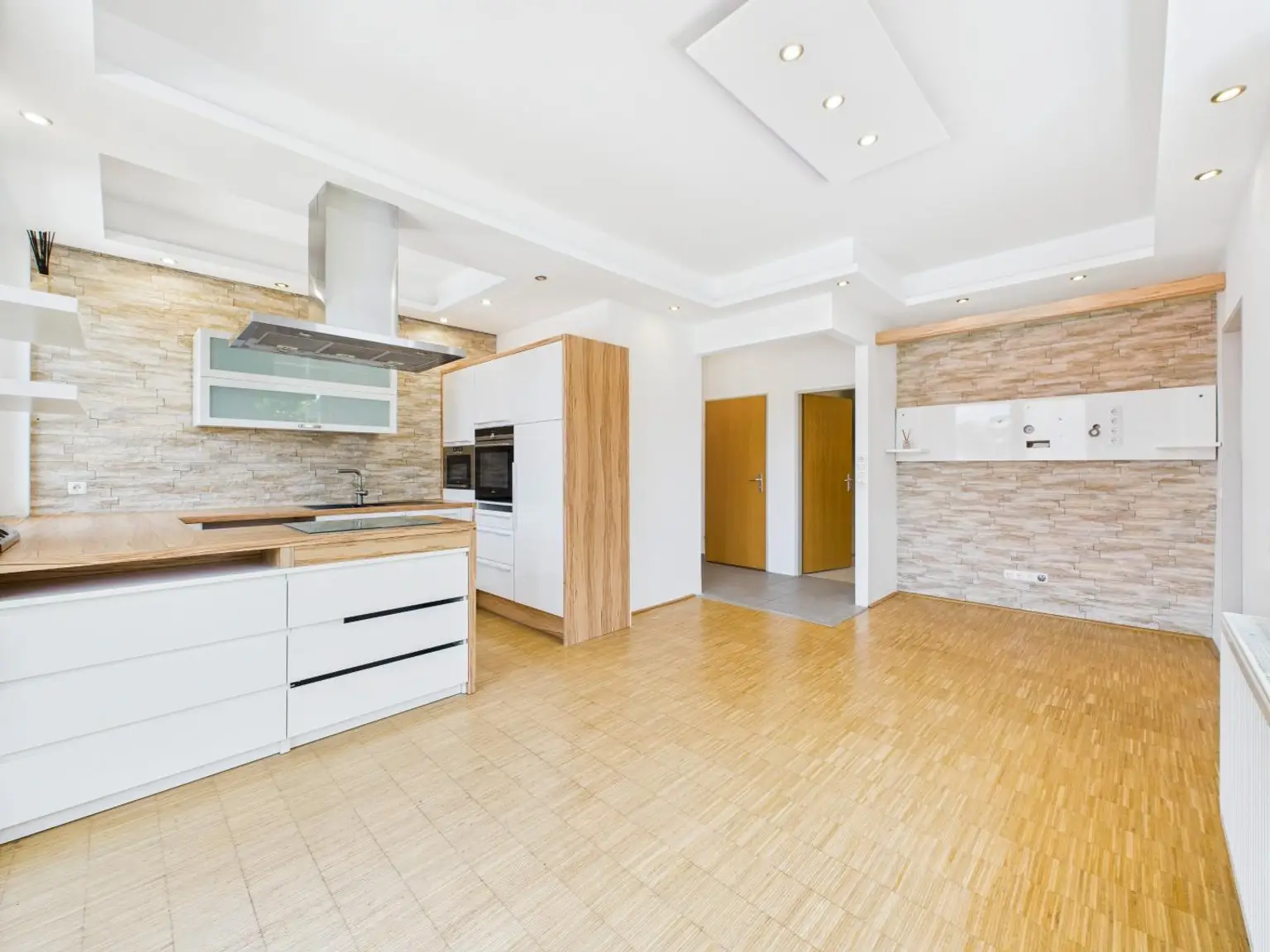 Moderne 4-Zimmer-Wohnung mit Loggia & Eigengarten in Kematen