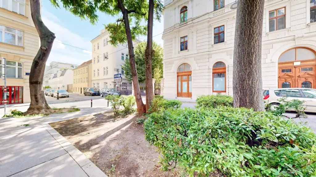 Büro/Praxis im klassischen Altbau | 85 m² mit 2 Räumen | sehr gute Infrastruktur