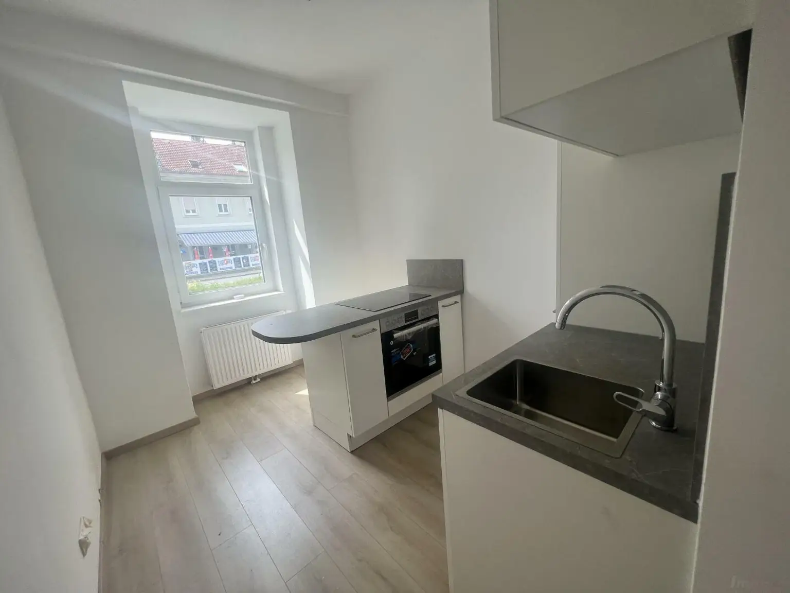 Gartenwohnung in Graz, urbaner Stil inkl. Einbauküche. Der Traum für Single's