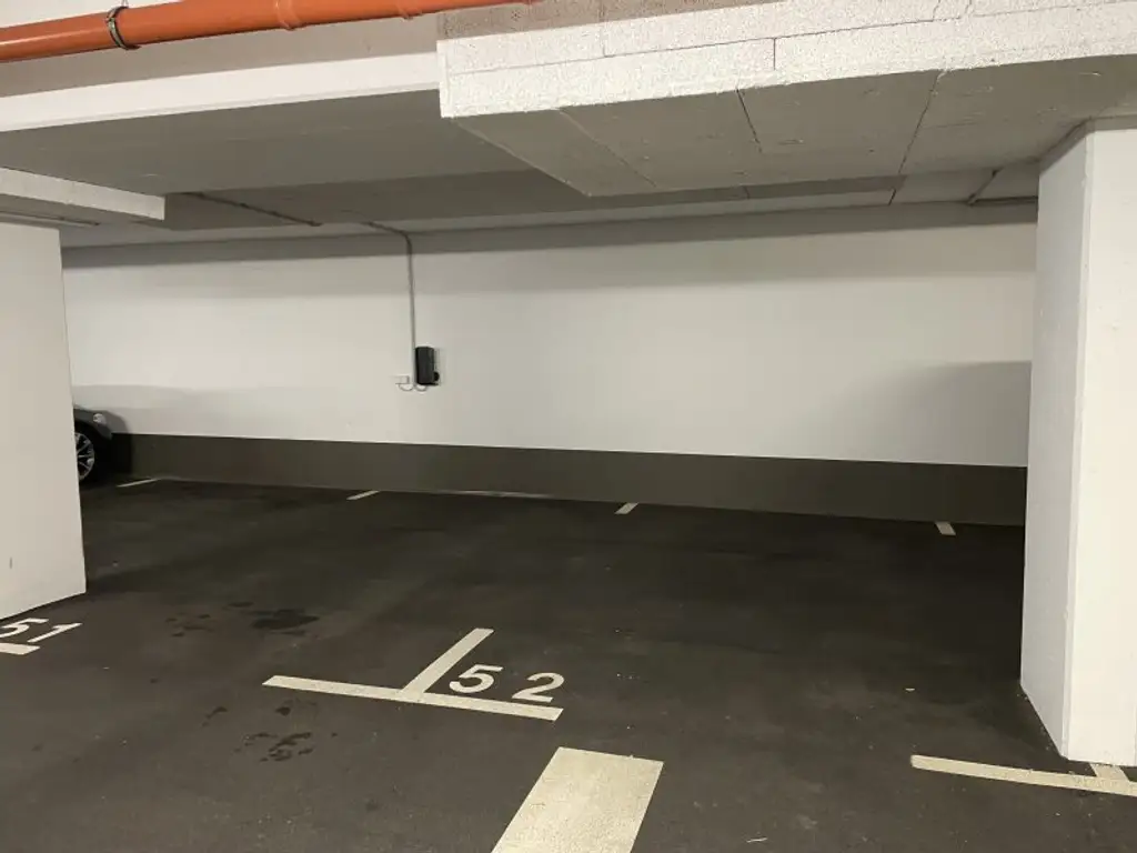 TOP 2-ZIMMMER-WOHNUNG ++ TERRASSE MIT FERNBLICK/GARAGE ++ NÄHE SCHWECHAT!