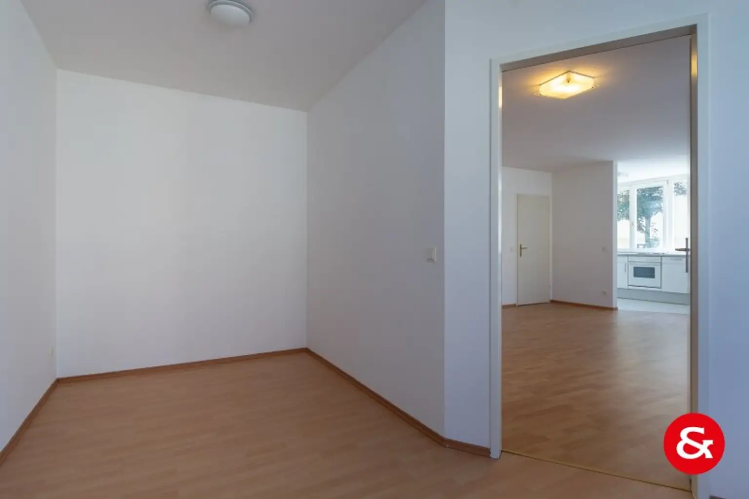 Helle 2-Zimmer-Wohnung – gepflegt und zentral gelegen!