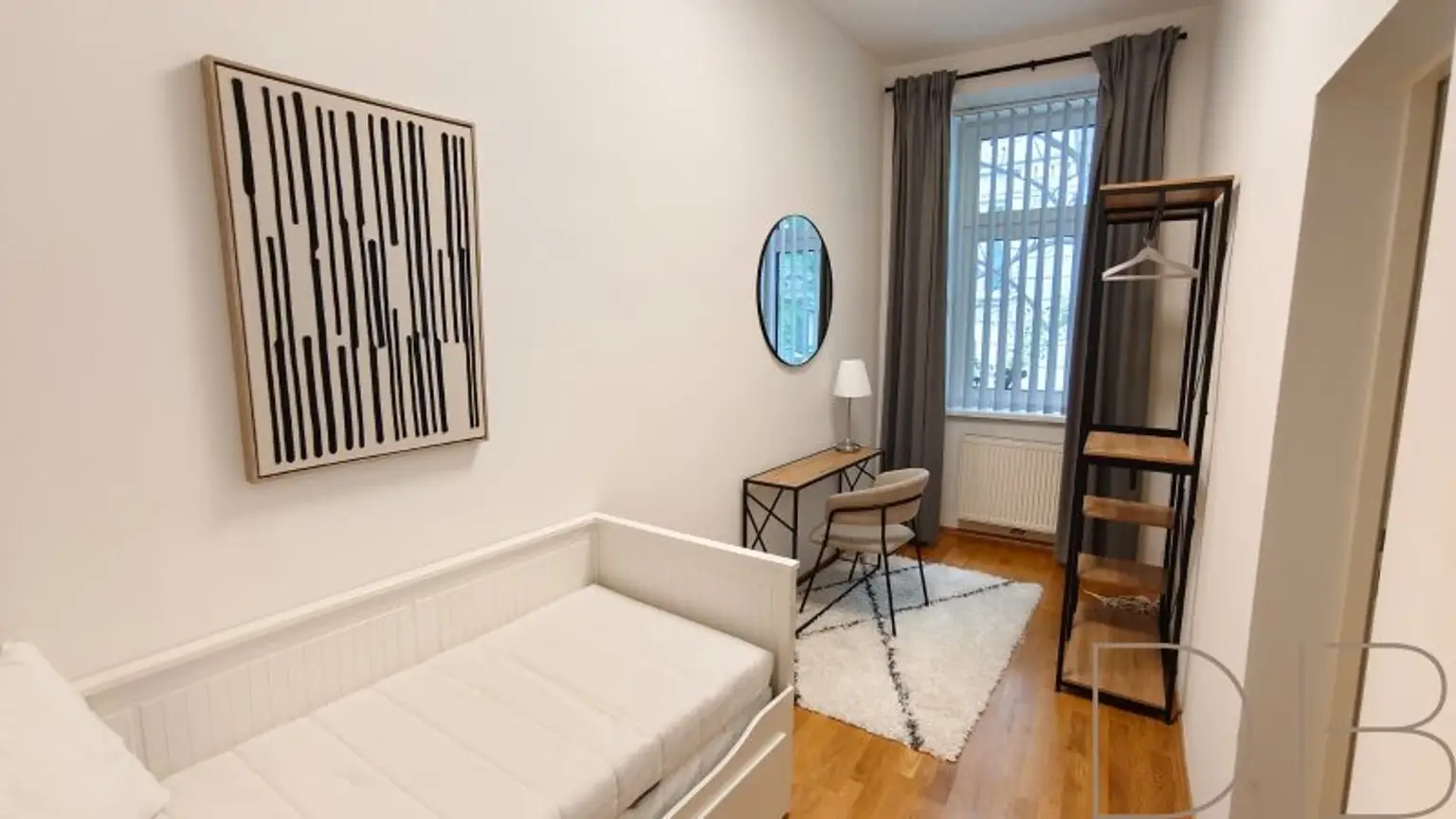 halbes Zimmer (9,8m²)