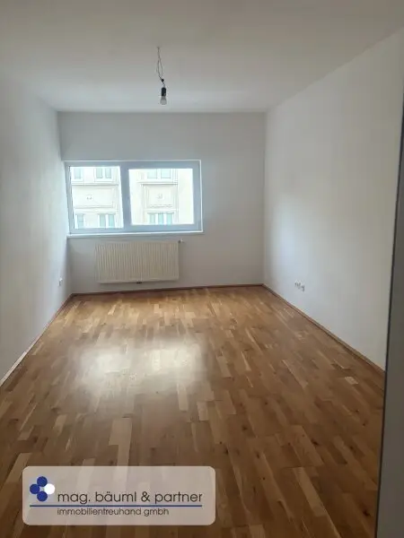 Zentral-begehbare 3 Zimmerwohnung mit Aussenfläche