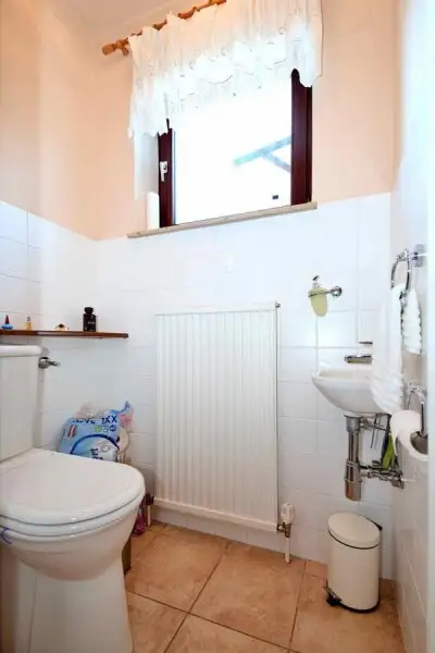 Exklusives Traum-Anwesen mit Naturteich und Gästehaus