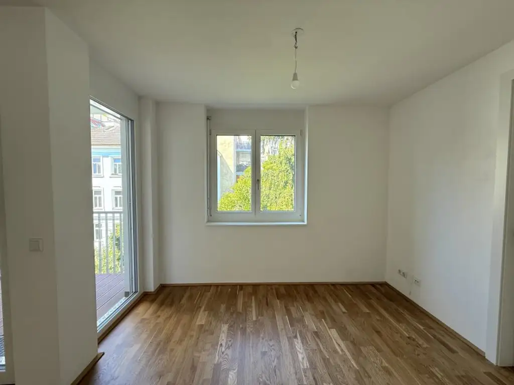 Gut geschnittene 2-Zimmer Wohnung in ruhiger Seitenstraße nahe U4 Hietzing