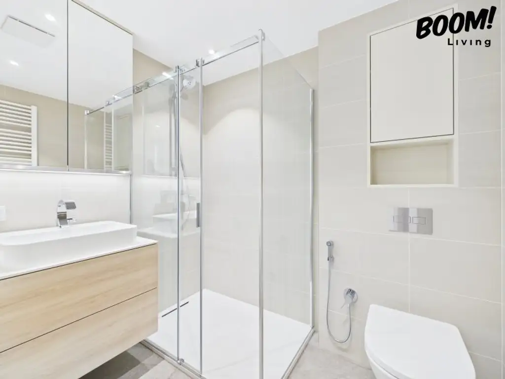 Architektonisches Wohnen //  Design-Wohnung im 18. Bezirk – 139 m², 2 Loggien & Garage inklusive