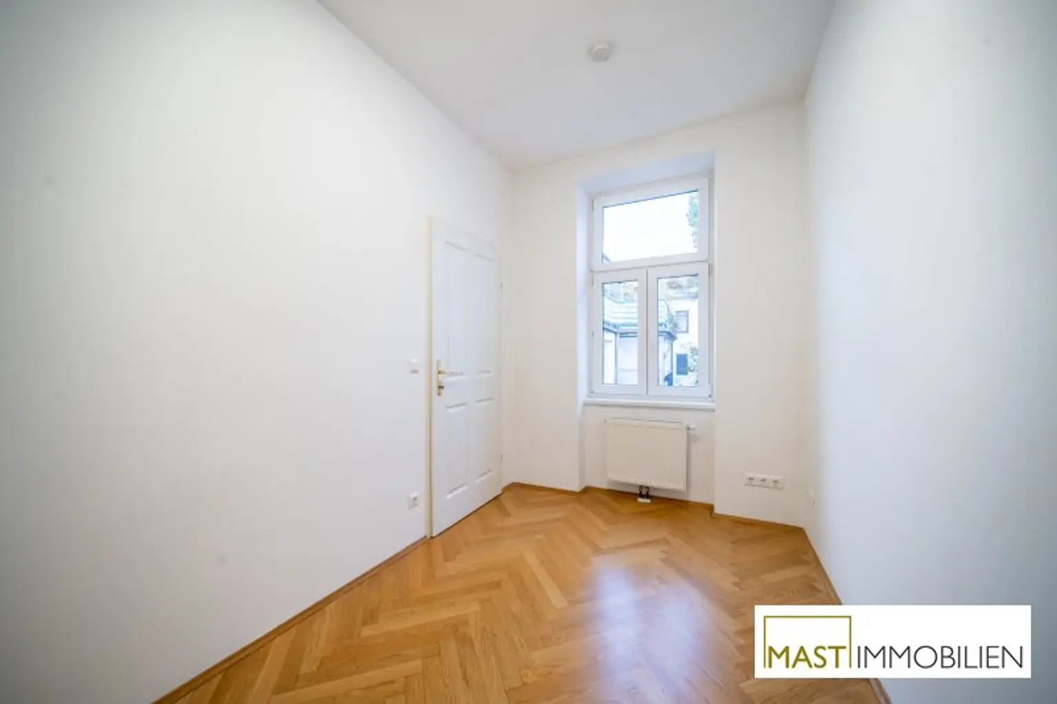 *Neu*  Wohnen am Clemens-Hofbauer-Park – Charmante 2-Zimmer-Altbauwohnung