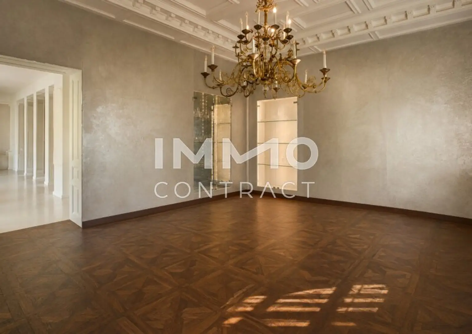 03_großzügiger_Salon_Raumhöhe