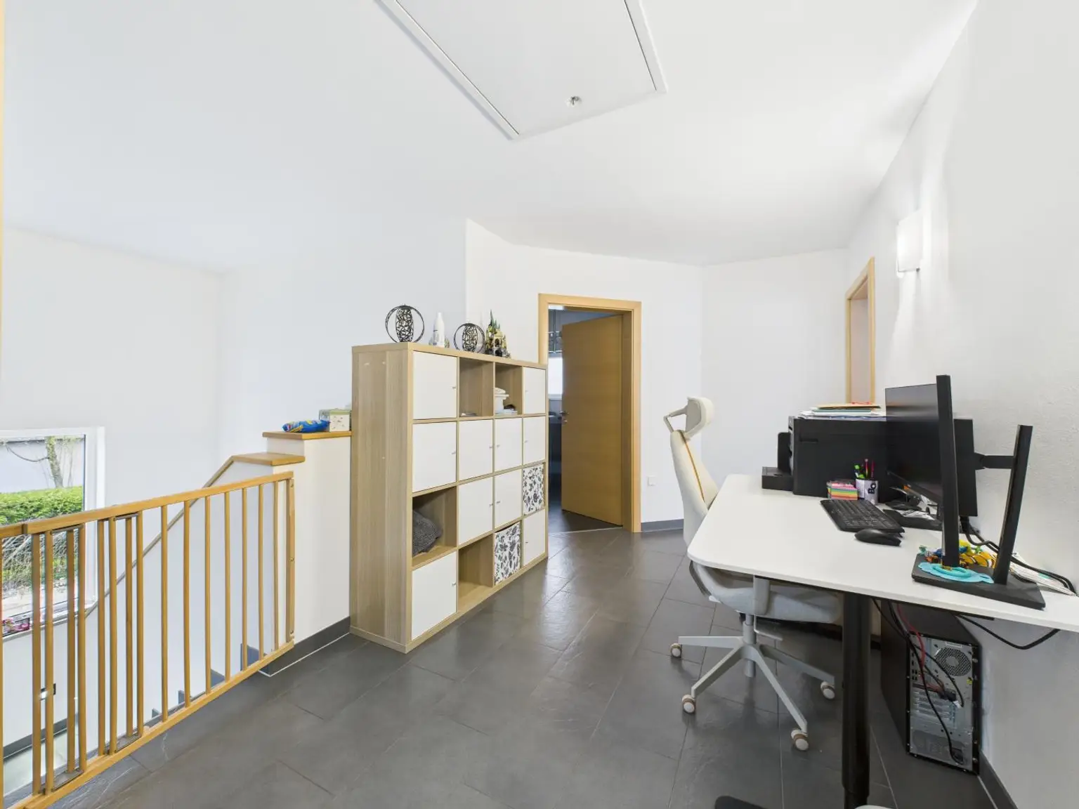 NÄHE WELS: Hochwertig modernisiertes Einfamilienhaus mit Traumgarten, Luxus - Poolanlage & smarter Haustechnik