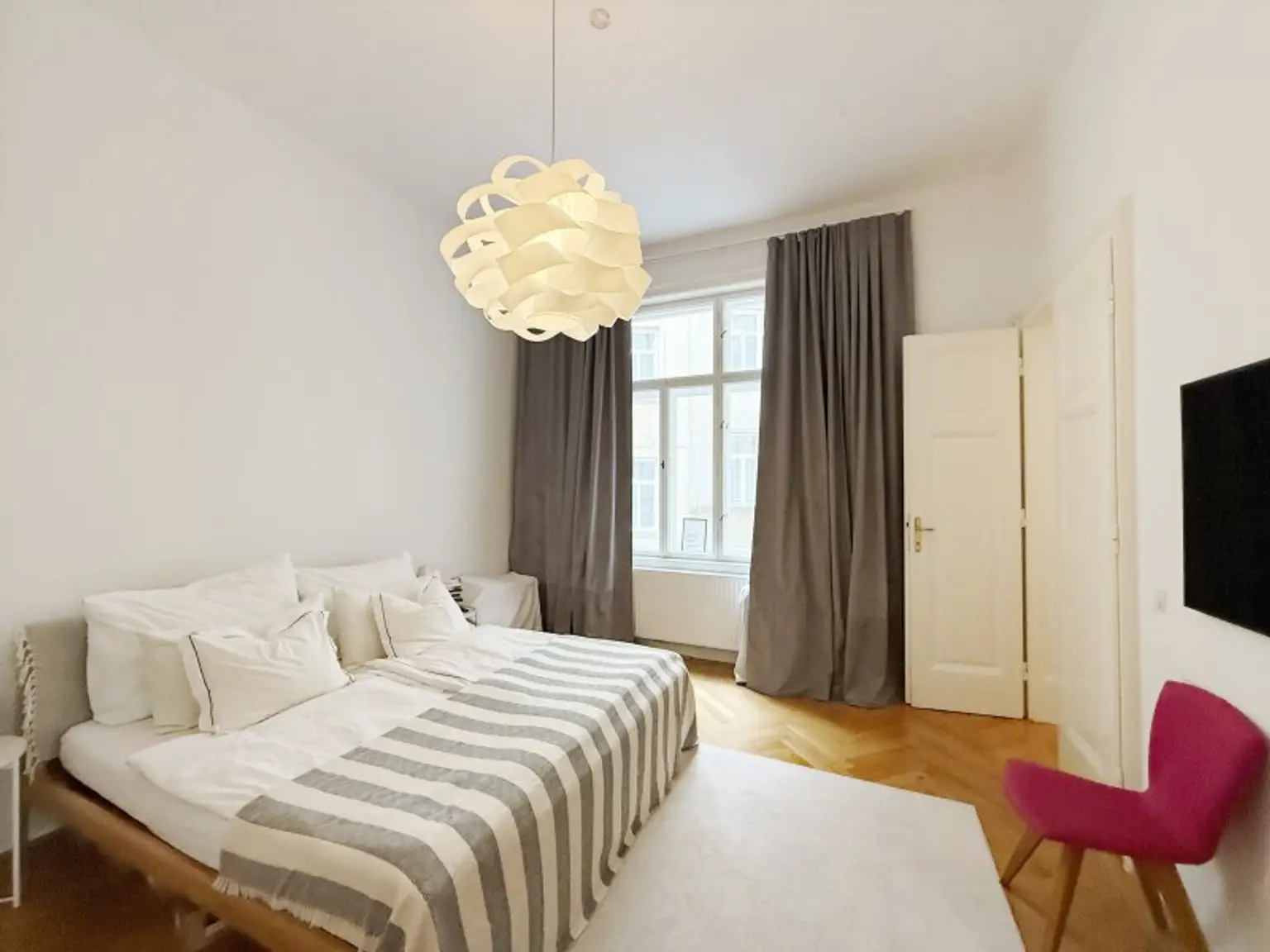 Großzügige 3,5-Zimmer-Wohnung mit Balkon im Herzen von Wien (unmöbliert)