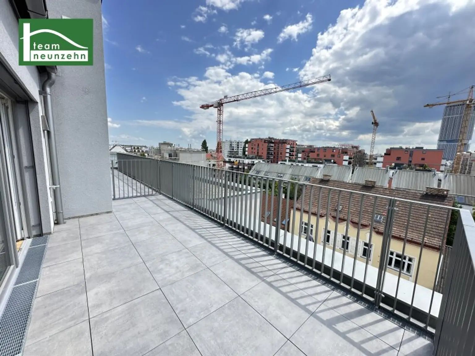 Erstbezugs-Maisonette nahe Kagraner Platz mit Galerie, Küche, großer Terrasse und top Ausstattung! Kahlenberg-Blick! - JETZT ZUSCHLAGEN