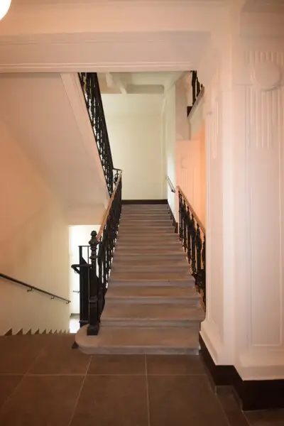 "STADTQUARTIER WEST - Neu renoviertes 2 Zimmer Atelier"