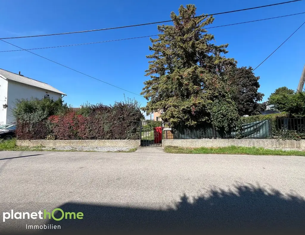 Charmantes, sonniges Grundstück mit Ferienhaus im Ortsteil Föhrenhain in Gerasdorf bei Wien