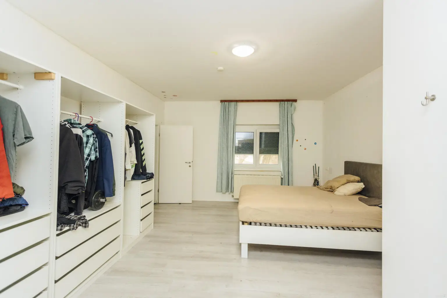 W1 Heim, Schlafzimmer