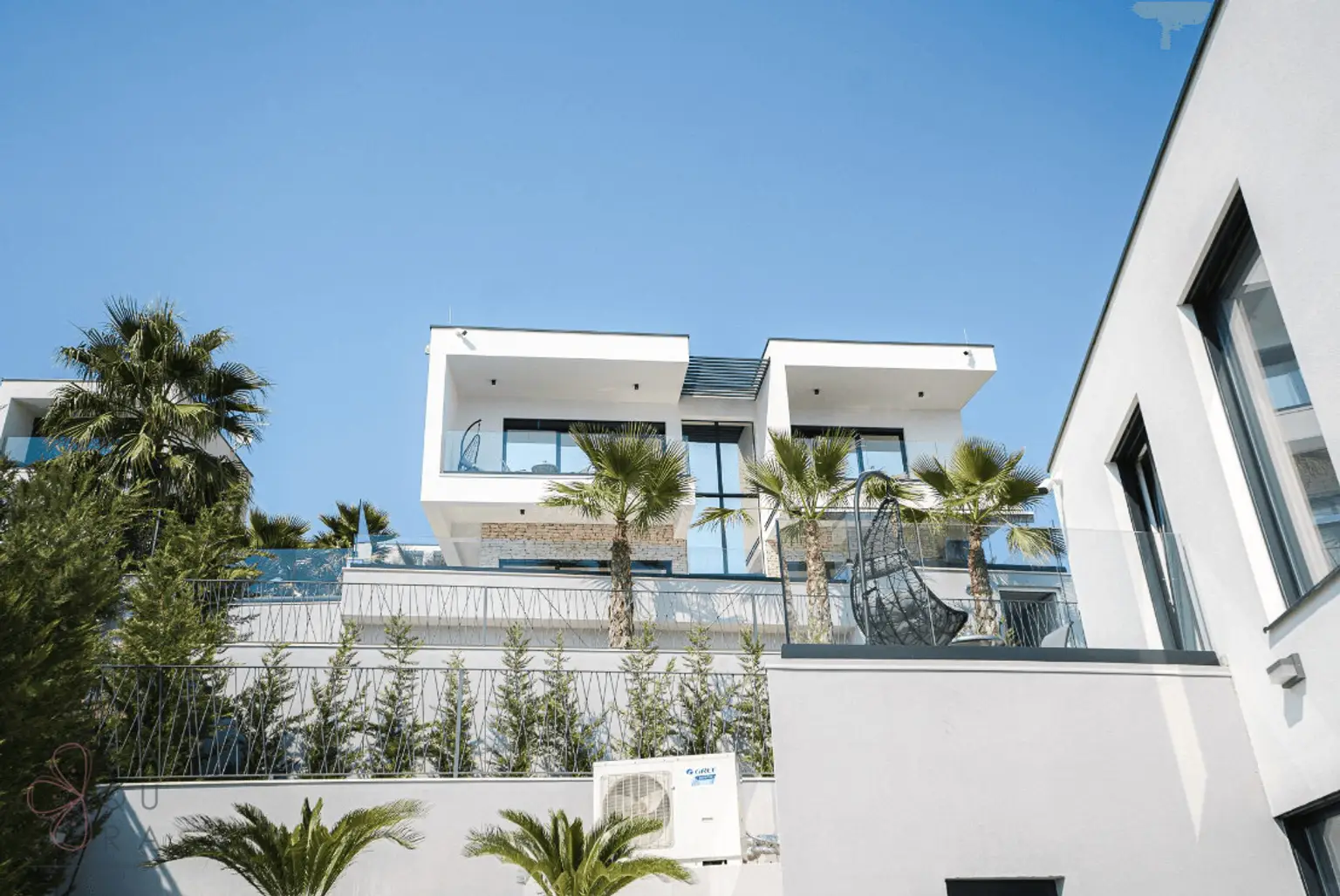 Moderne Eleganz an der Adriaküste – Villa auf Čiovo bei Split