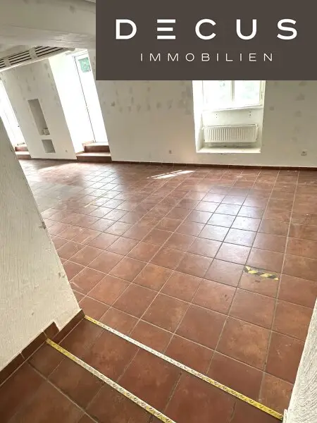 + + + verbindbare Erdgeschossflächen ca. 210 m² + + + SCHLOSS HETZENDORF + + +