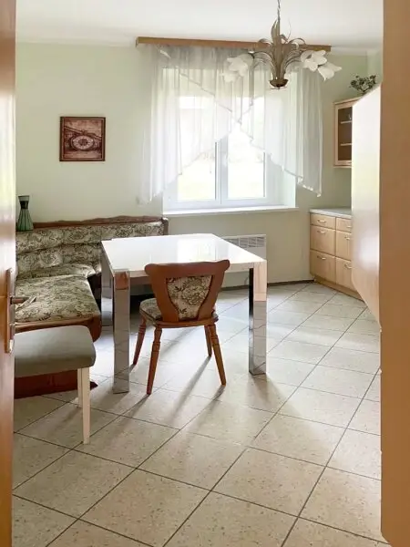 Großzügige 2 Zimmer-Loggia Wohnung - ruhig und gleichzeitig zentrumsnah - komplett möbliert