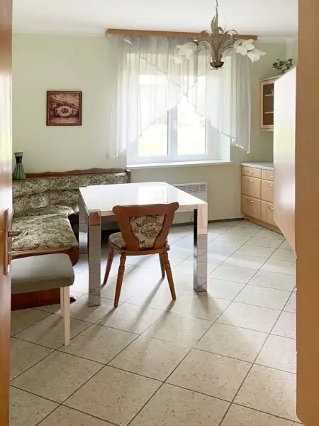 Großzügige 2 Zimmer-Loggia Wohnung - ruhig und gleichzeitig zentrumsnah - komplett möbliert
